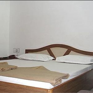 Standard Double Room Fan
